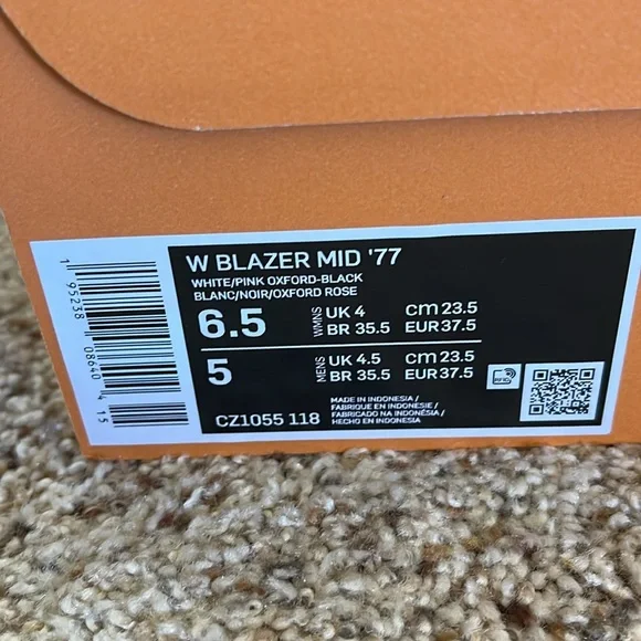 Nike W Blazer Mid ‘77 - Picture 2 of 8